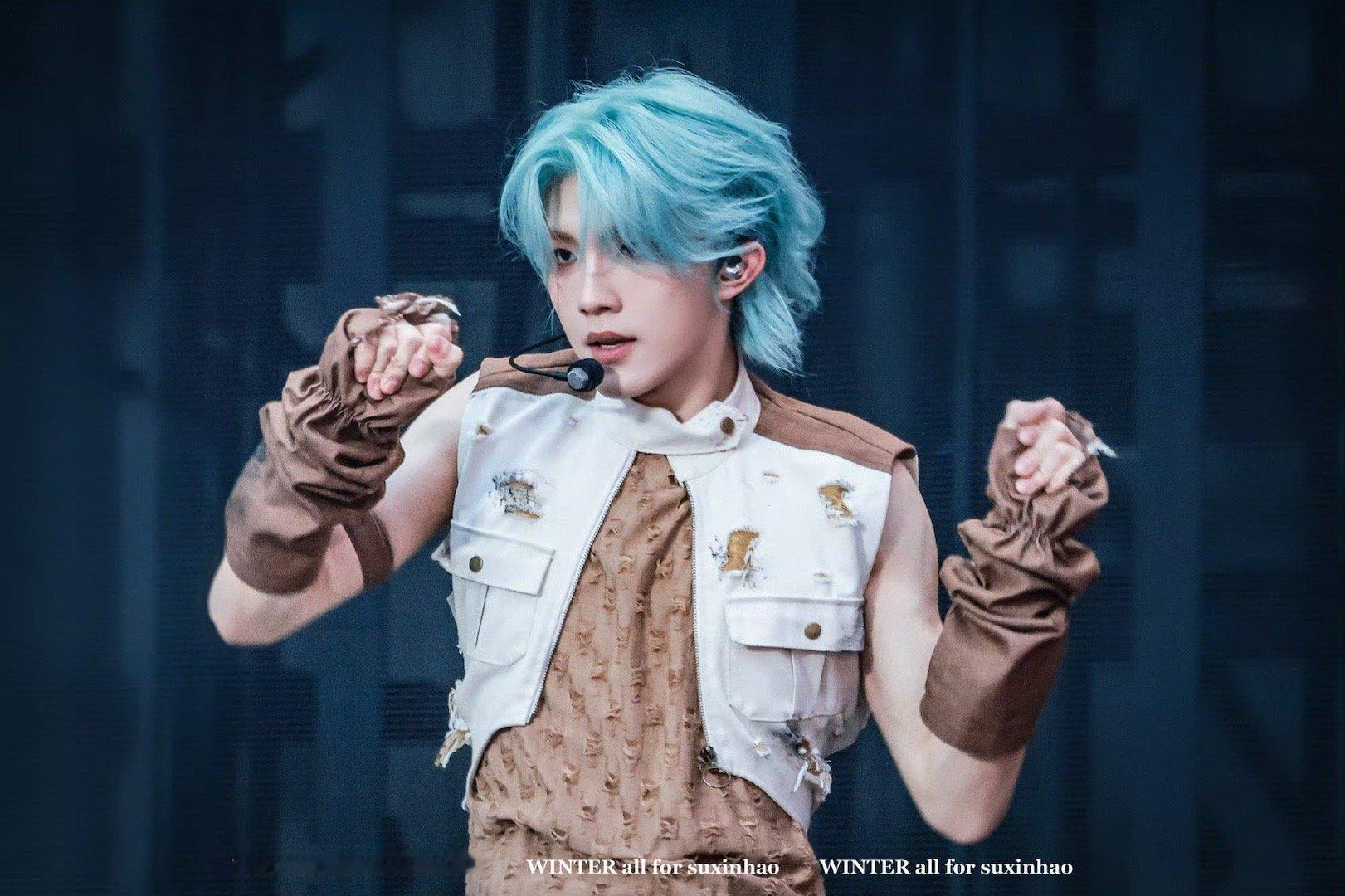 感觉下一秒就要从漫画里走出来了！ 