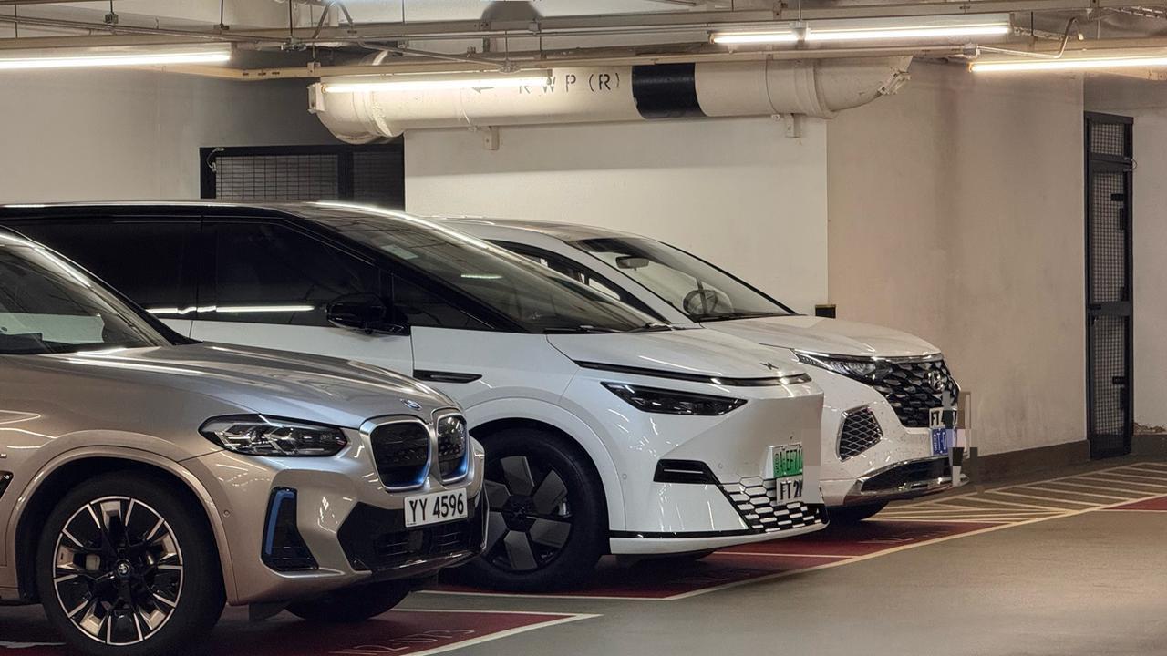 怎么感觉，我是在珠海的商场停车
今日基本上“粤车南下”的朋友
都集中在圆方停车场