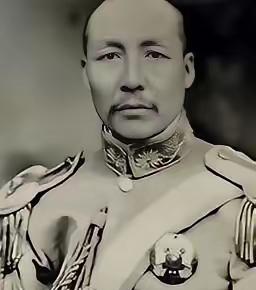 1935年，一名女子走到孙传芳背后，突然掏出手枪，朝着孙传芳连开3枪。第一枪子弹