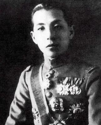 张学良对郭松龄一直怀有歉疚之情，郭松龄反奉被杀后，张学良曾将郭松龄二弟郭任生的儿