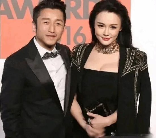 邹市明冉莹颖已还清3家银行欠款 还款压力骤降在综艺《姐姐当家2》最新节目中，冉莹