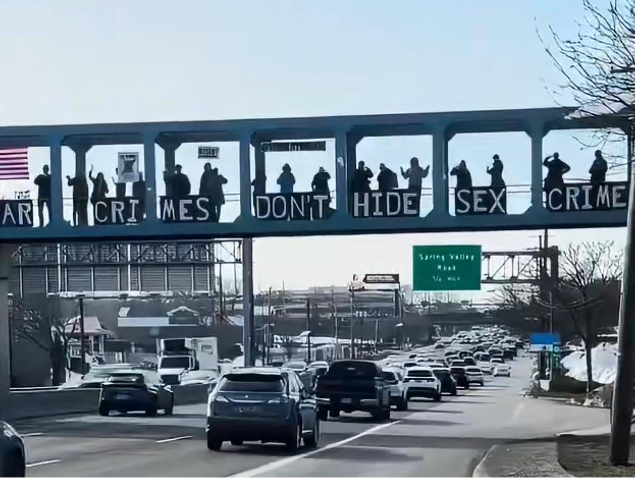 特朗普此前说:  哈梅内伊的儿子对我来说，是不可接受的。我们想要的是一位能给伊朗