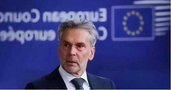 荷兰曾扬言“硬抢稀土”？荷兰官员表示，如果中国断供稀土，他们会采取“必要手段”。