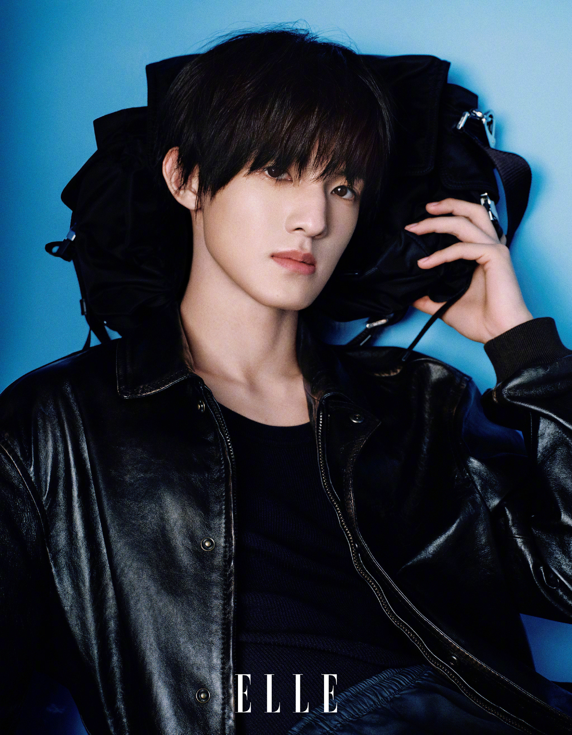 张泽禹ELLE杂志秒切第一 张泽禹ELLE五月刊5万本售罄，秒切第一战报✨  张