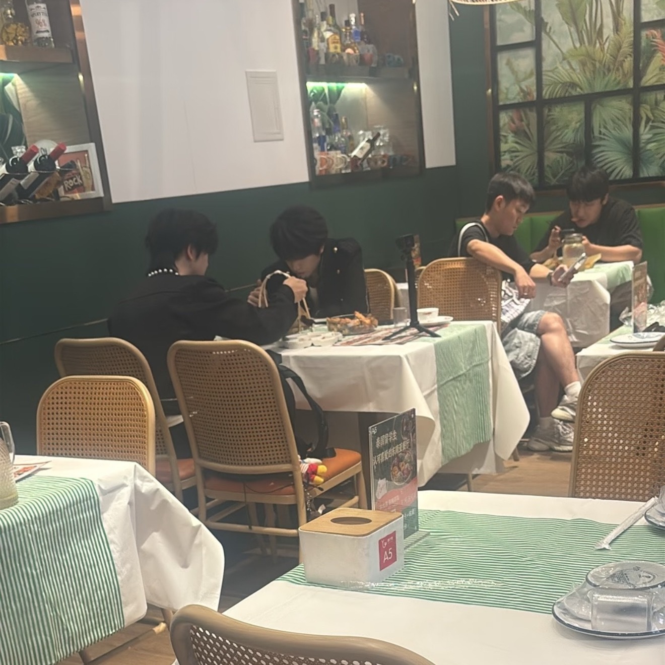 桂瑞吃饭新视角 