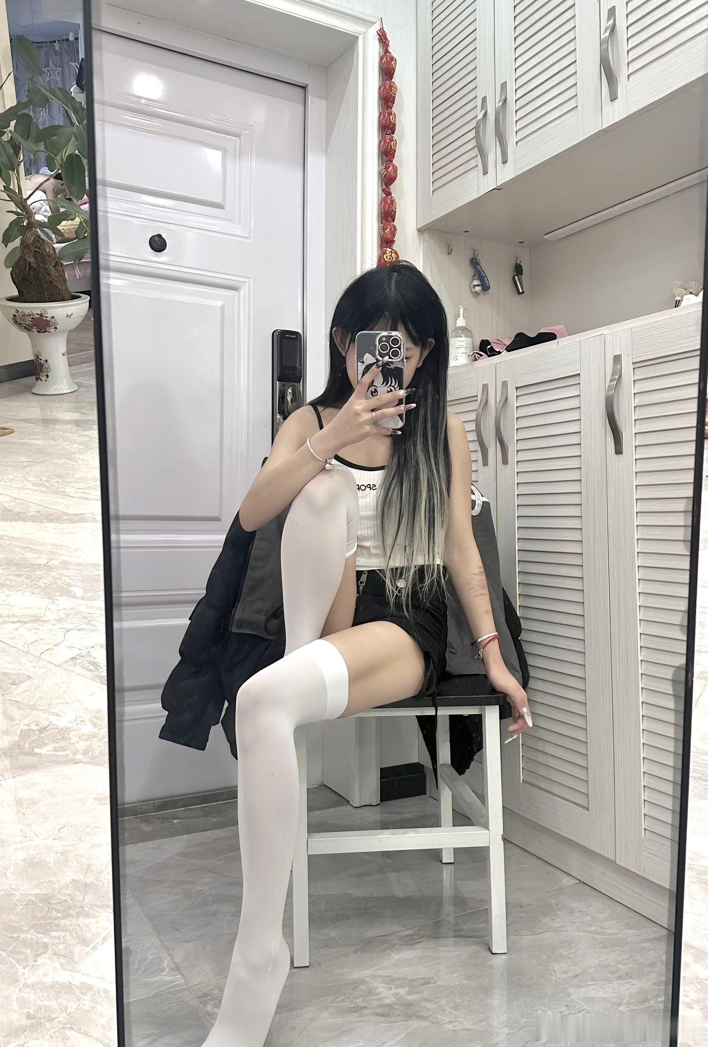 过膝白丝长筒袜~ ​​​