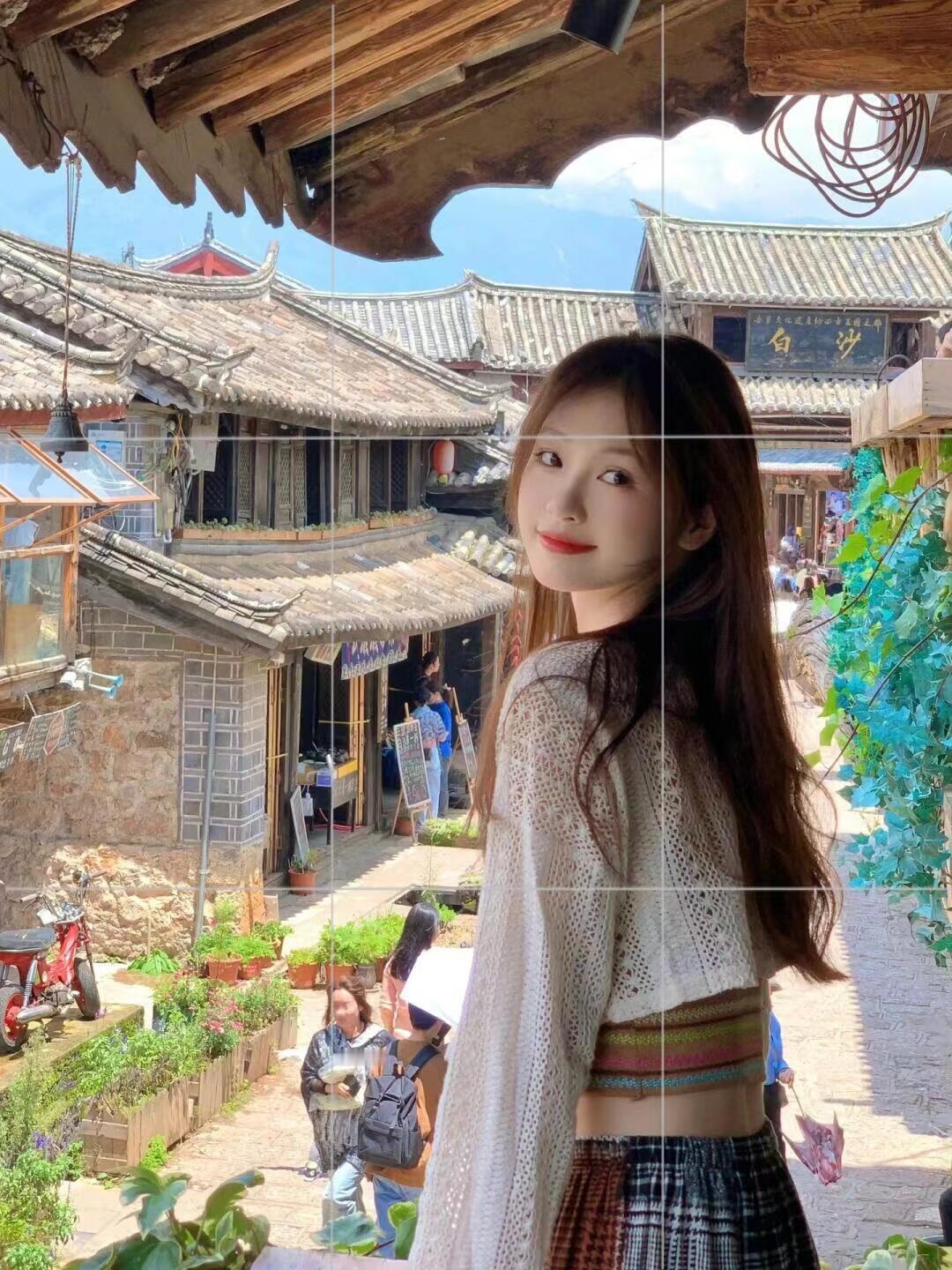 存一些好用的拍照📷姿势（古镇篇） 