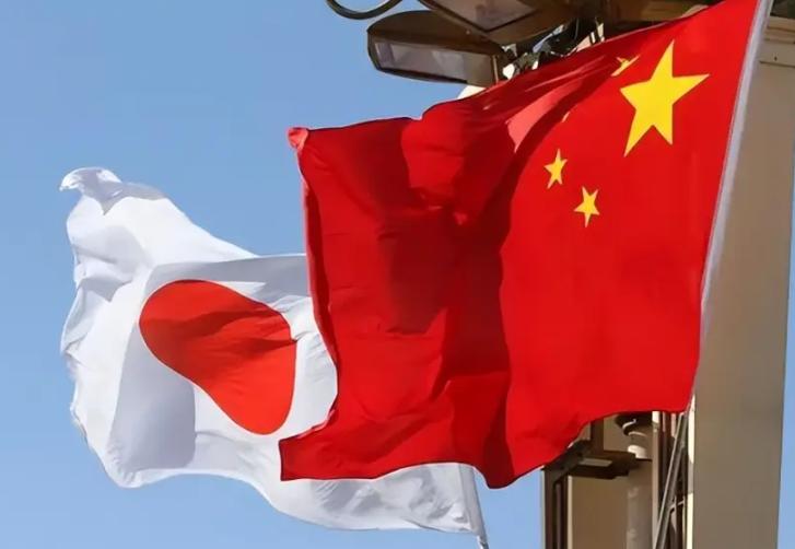 日本政坛不断释放强硬信号，为何在华日企却没有集体离场？真正的答案藏在利益账本里