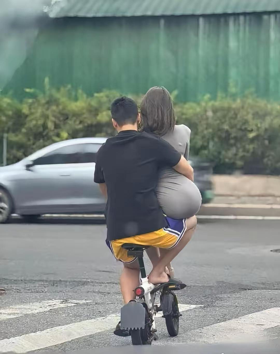 到底我差在哪里，没有这小车车吗？