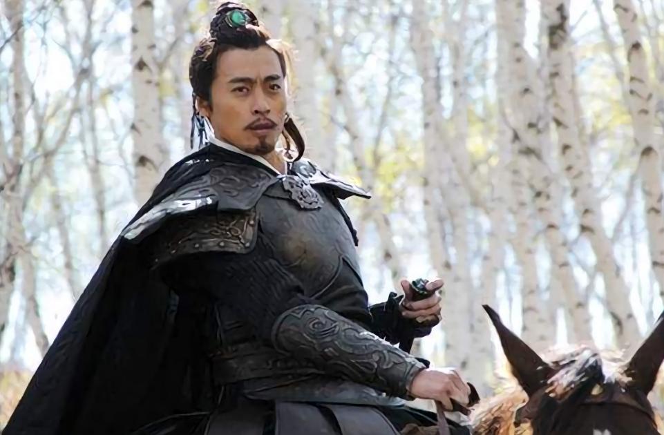 范睢：被塞进麻袋扔粪坑前，他数清了仇家后院三只乌鸦的落点、两口井的水位、四条狗的