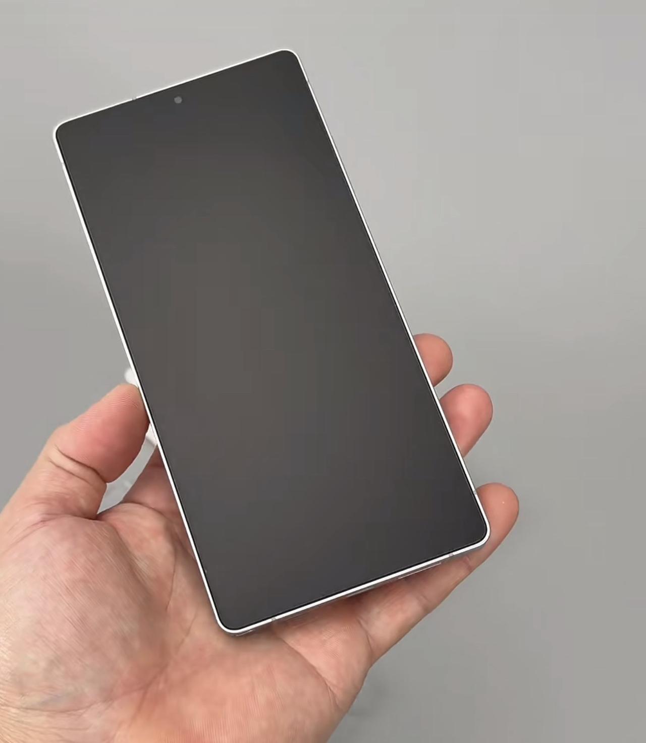 三星s26ultra全屏AR钢化膜，4月5号上线。
一如既往99%覆盖率，磁控溅