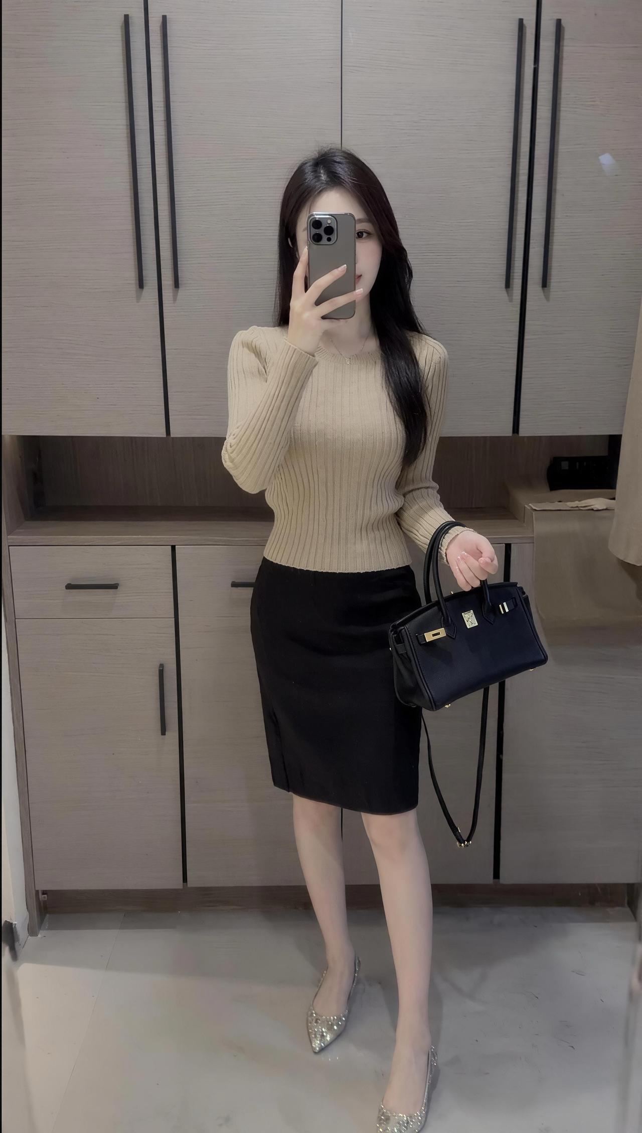 AI通勤风自拍 随变ai随便玩 AI创作特效