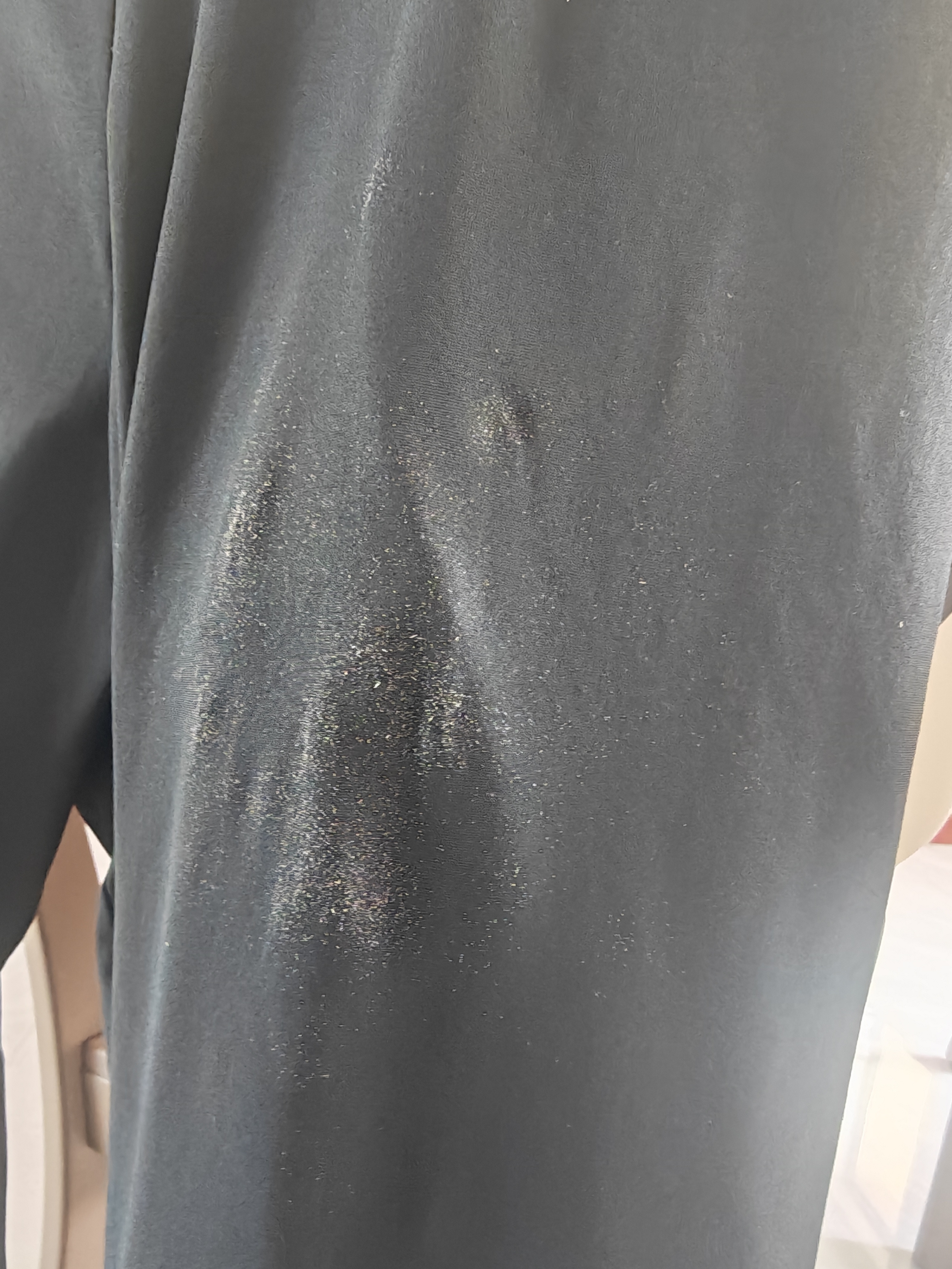 我想知道这裤子上白色的是啥？笨鸟有话说