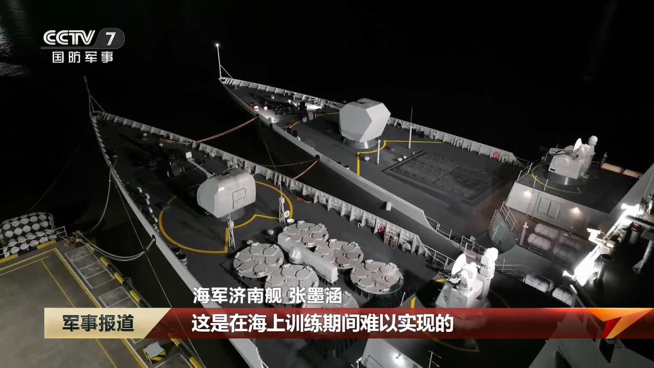 052C与052D舰艏对比 ​​​