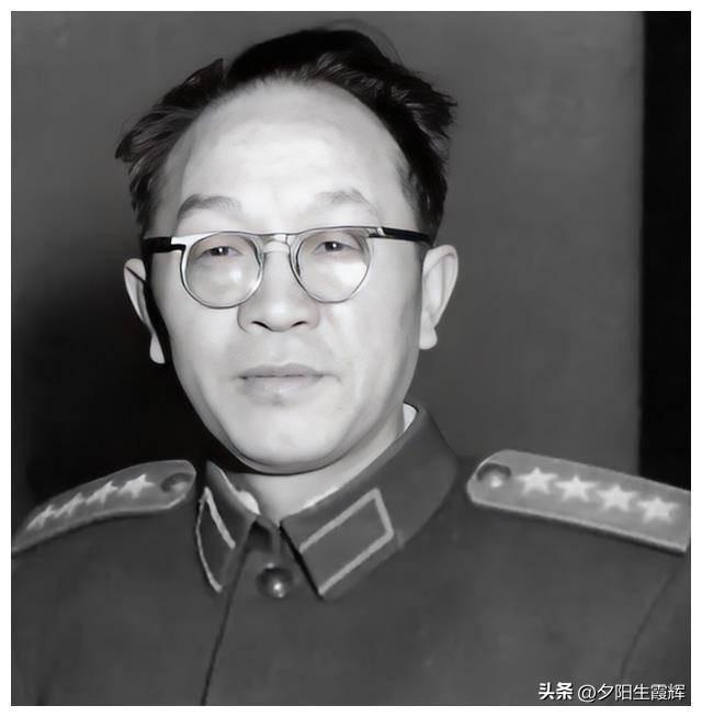 东北野战军后勤部有多强大？一大将，三上将！
1947年，东北民主联军成立“后勤司