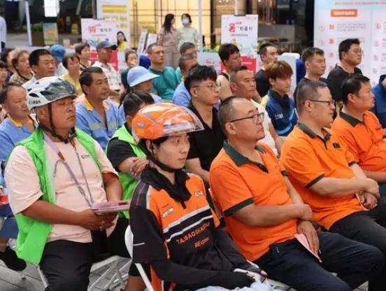 【上海三年培训超30万持证应急救护员，快递员、外卖骑手等新就业群体被重点纳入有何