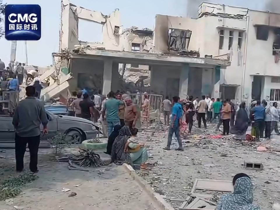 伊朗一小学遭袭51人死60人伤这就是战争的无情和恐怖，即便孩子们是无辜的...