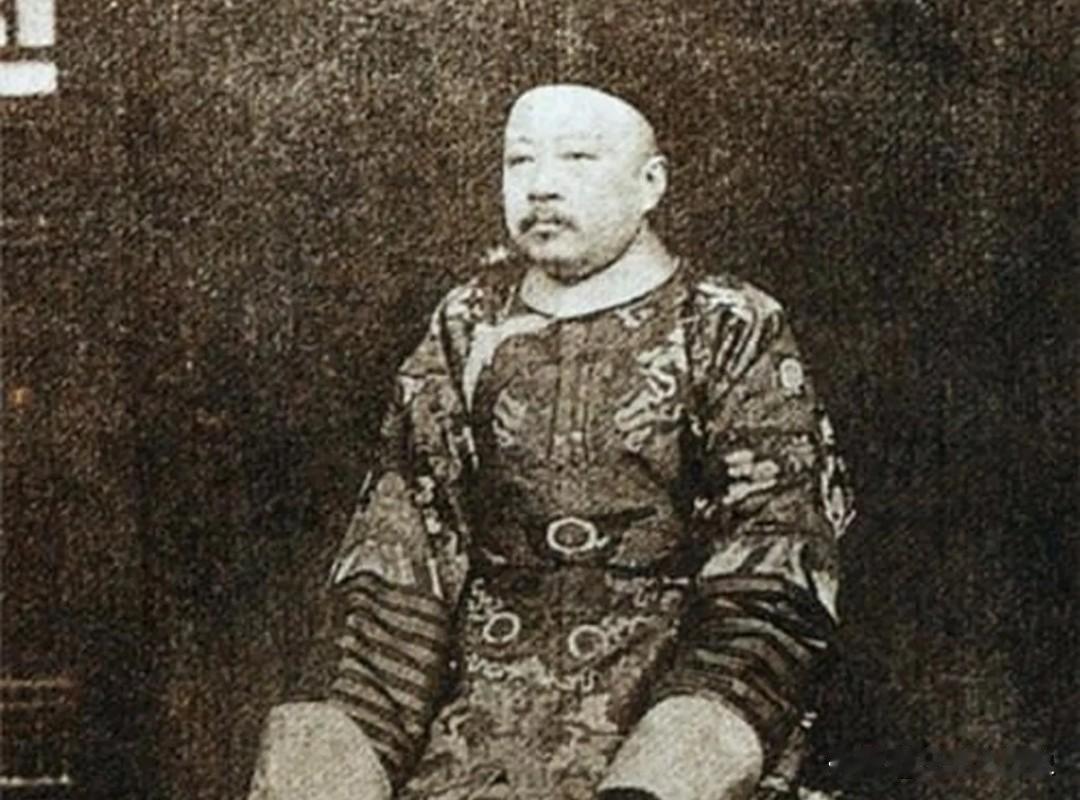 清朝末代总督之命运
清朝设立九大总督一职，为地方军政一把手，可以说是封疆大吏，位