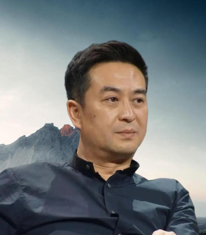 凌晨紧急发声明！张嘉益6个字火速和女演员割席🔥
 
女演员韩沛颖直播情绪失控，