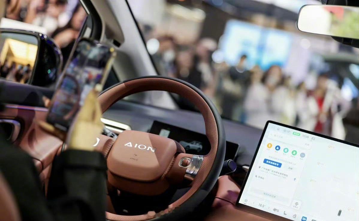 【年轻人的第一台智能满配好车10.68万起】10.68万起就给激光雷达、零重力座