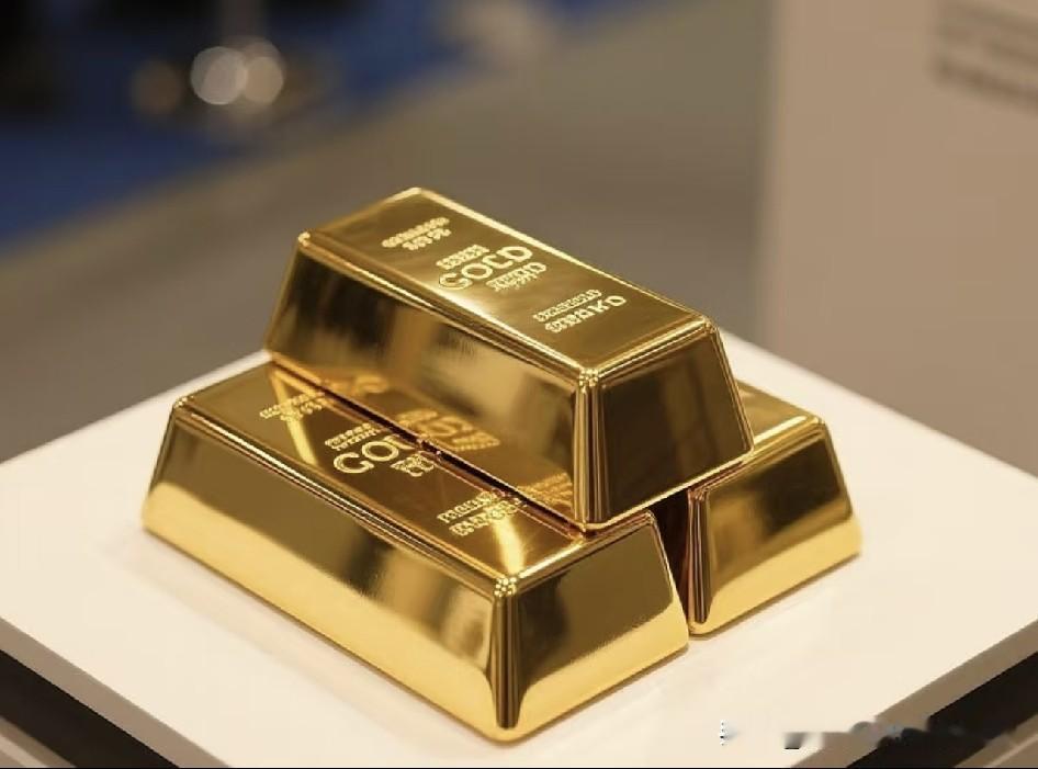 今天的金价，看得我血压飙升，昨日904一克，如今跌到896，横盘几小时再度下探，