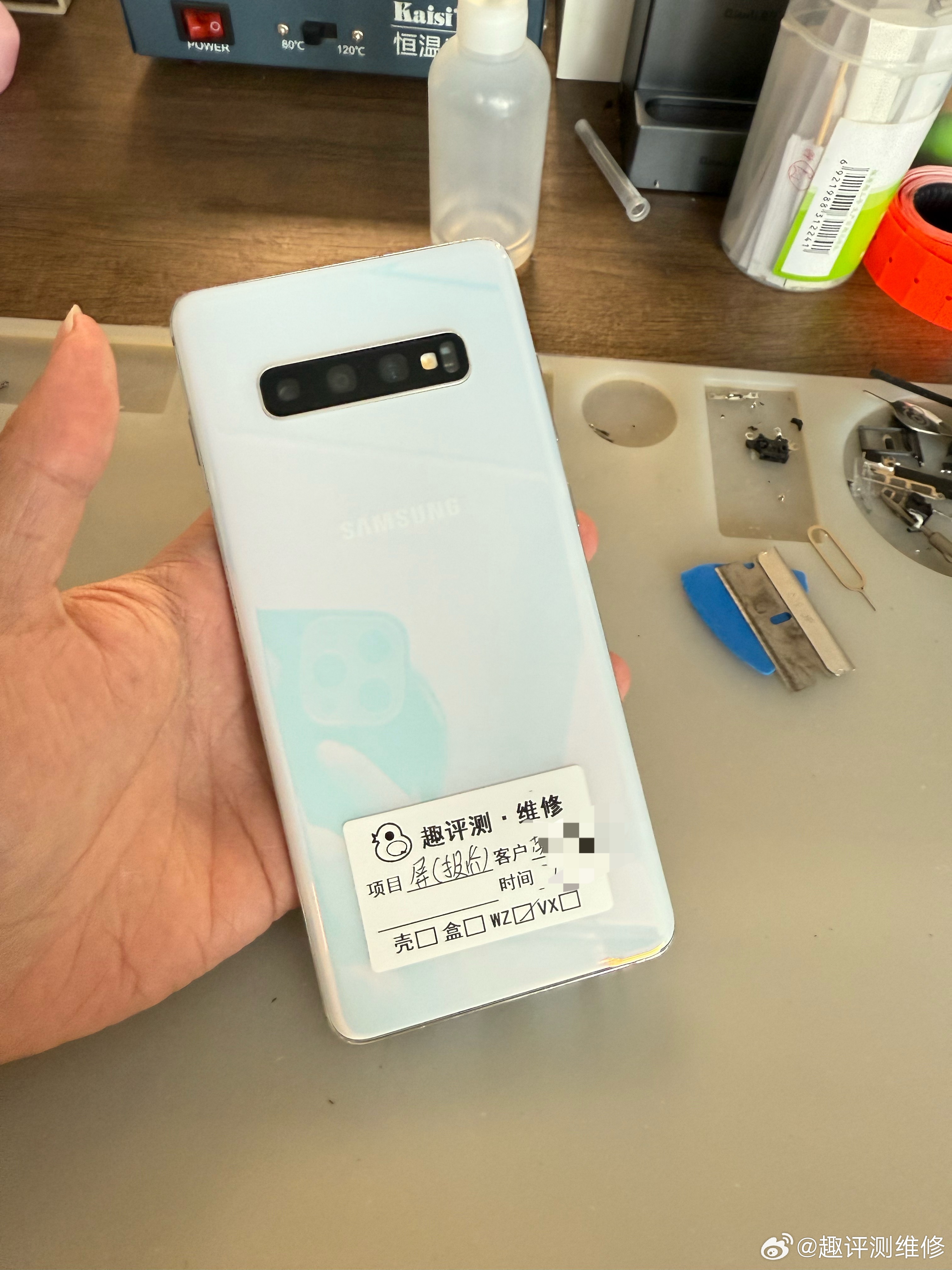 三星S10+内屏显示异常不触摸更换原装带框屏幕总成解决 