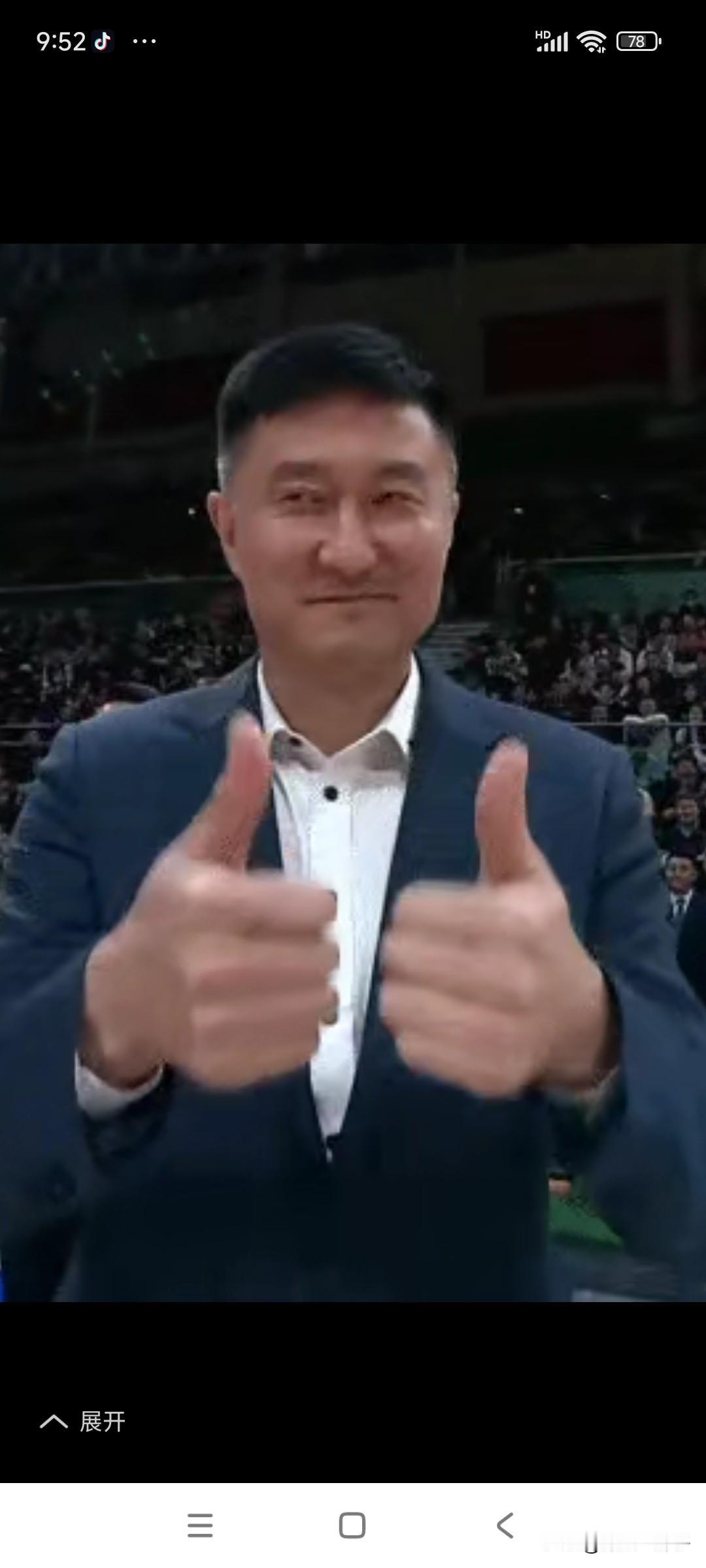 关于杜峰是否下课？其实杜峰当选广东篮协书记➕广东篮协主席的那一刻，答案已经揭晓了