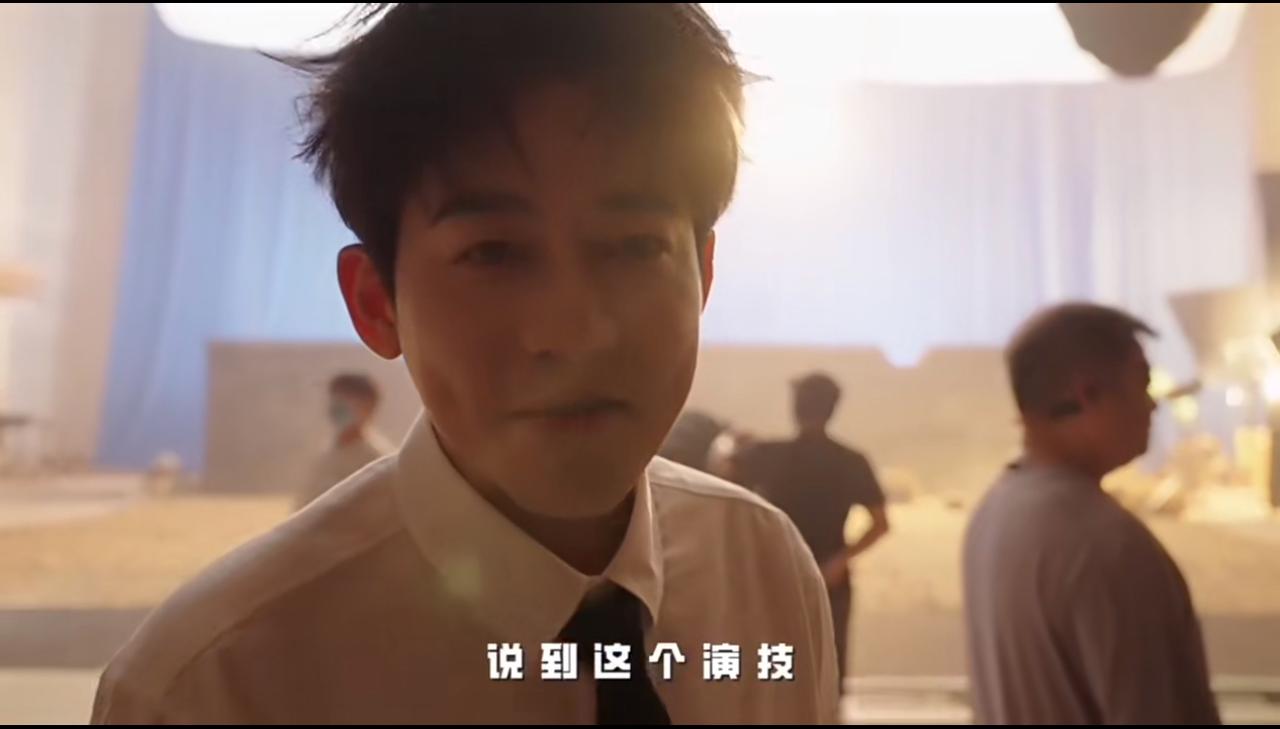 放肆快乐宣传片名场面！苏醒放狠话转头撞见陈楚生，当场大型社死。
再就业男团《放肆