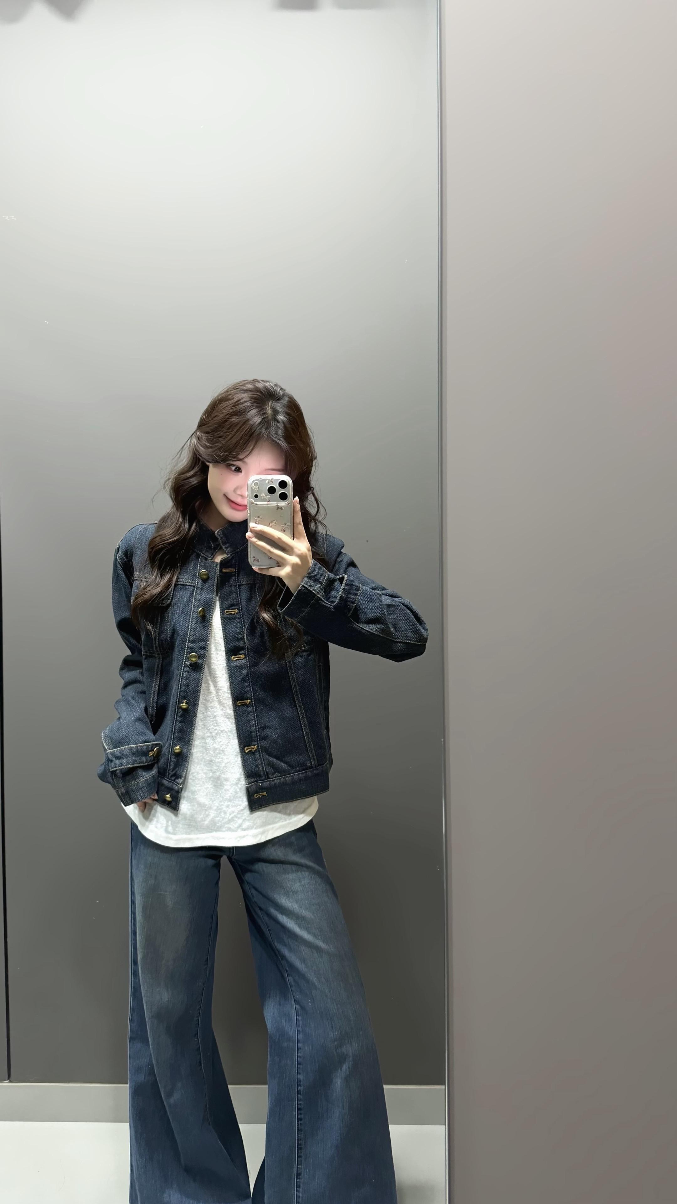 化好看的妆 穿漂亮的衣服 我无法按照你的意愿活着 我得做我自己