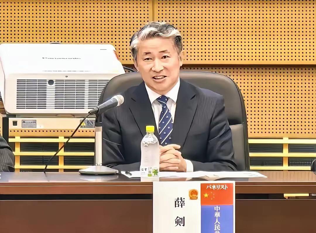 日本政客高市早苗在台海问题上一再玩火，公然声称若台海有事日本可能武力介入，这简直