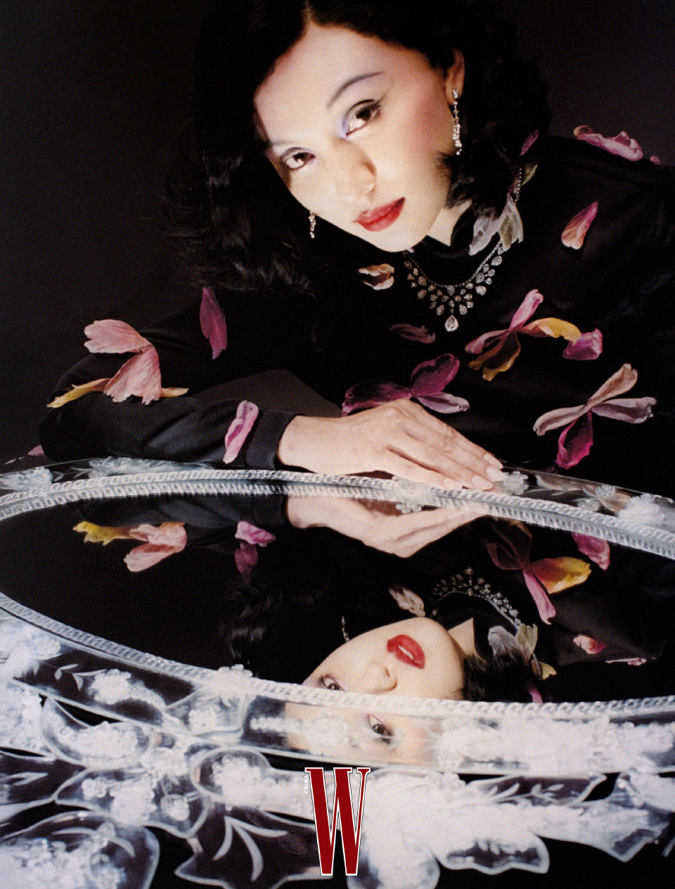 W中文版 【The Directors’ Eyes Issue】        