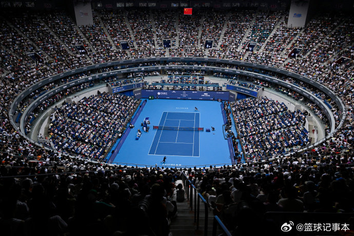 郑钦文中网首战时间公布郑钦文2026中网首战时间正式公布，10月1日在首创钻石球