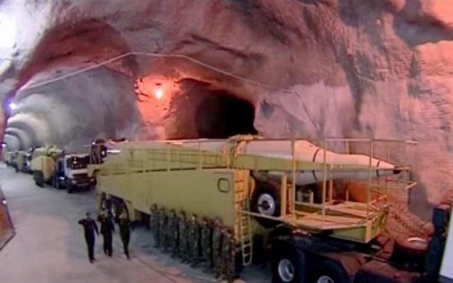 谁在递刀
看完这些消息，说心里不犯嘀咕那是假的。表面上看，这些化工原料都能说是民