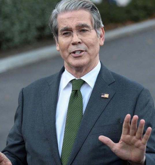 华盛顿收到坏消息，美国对华强硬派天塌了：这下特朗普该咋办才好。
-
阅读前请点个