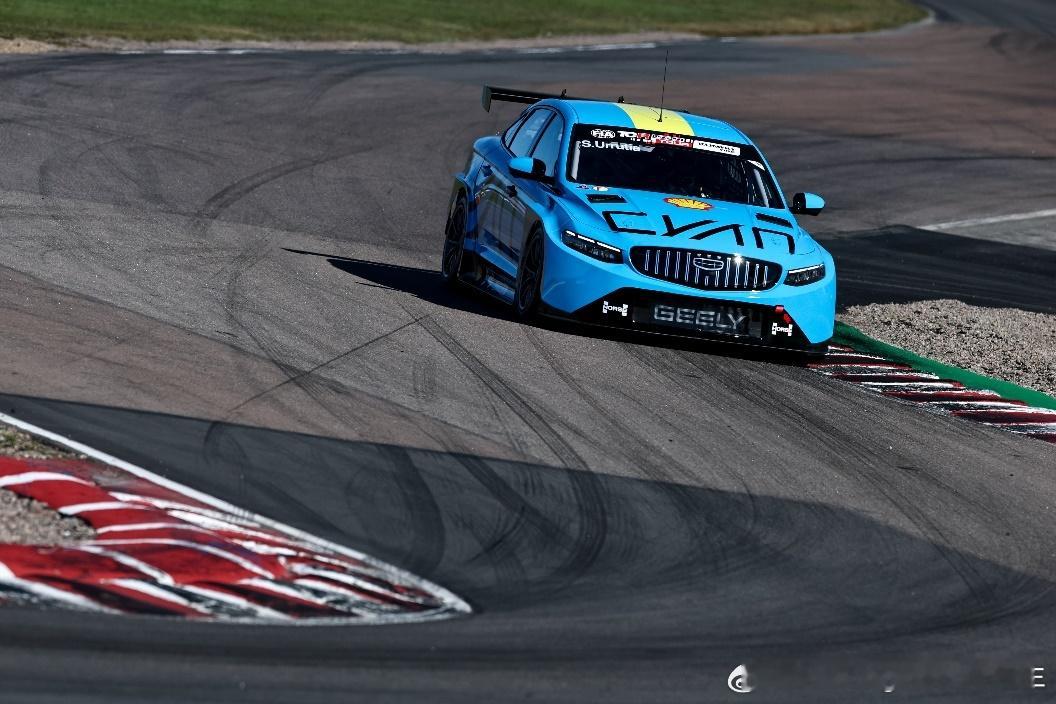 中国赛车再度闪耀世界赛场吉利对赛事的热情还是挺高的，中国星都要开始全球征战了。中