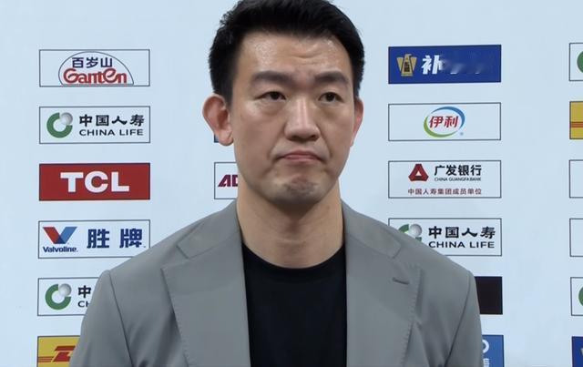 我虽然是广东球迷，我还是不看好深圳可以翻盘浙江广厦，原因如下：
一、主教练这方面