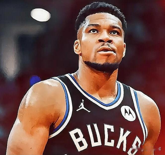 字母哥开摆了，看样子是真要被交易了！

根据名记Shams的报道，雄鹿球员字母哥