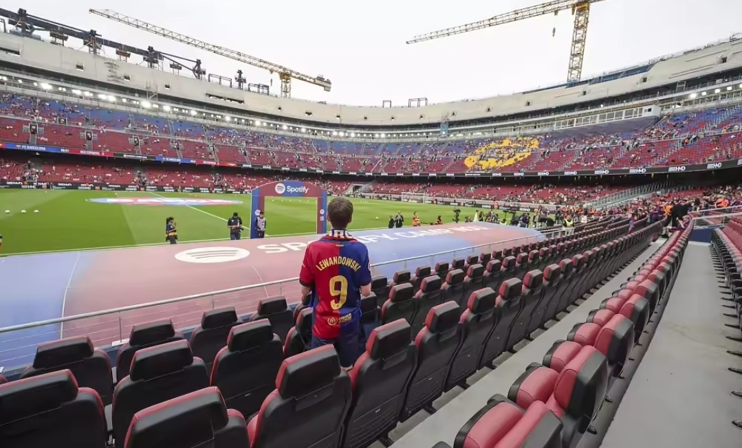 每体：诺坎普VIP区域火爆，巴萨相关收入增至原先三倍据《每日体育报》报道，随着诺