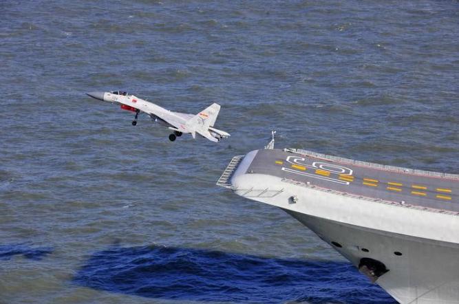 解放军双编队夹击日本，高市发话：必须万无一失，4大帮手齐聚东京

最近西太平洋可