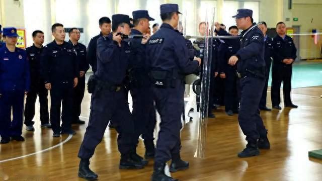 筑牢应急“前沿哨点”！波罗派出所开展最小作战单元专项培训