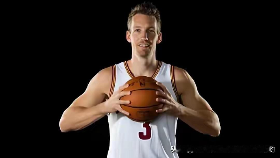 在NBA七十余年的选秀历史中，不少探花郎成长为改变联盟格局的巨星，留下了浓墨重彩