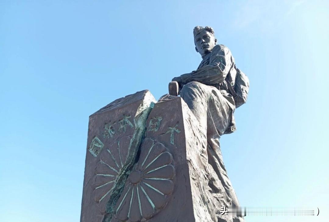 东京向俄方提出抗议，再怎么攻击日方，也不该有辱日本皇室尊严

俄罗斯15米雕像刺