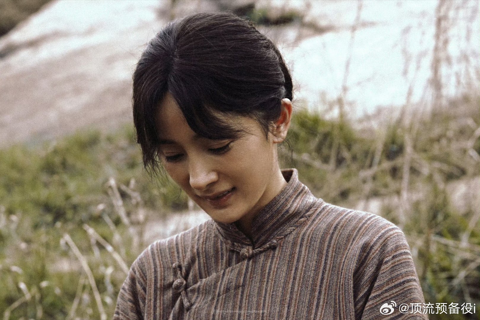 心疼宁绣绣 过得太苦了 生万物 必须大爆 真的超好看 ​ 杨幂演的太好了[泪][