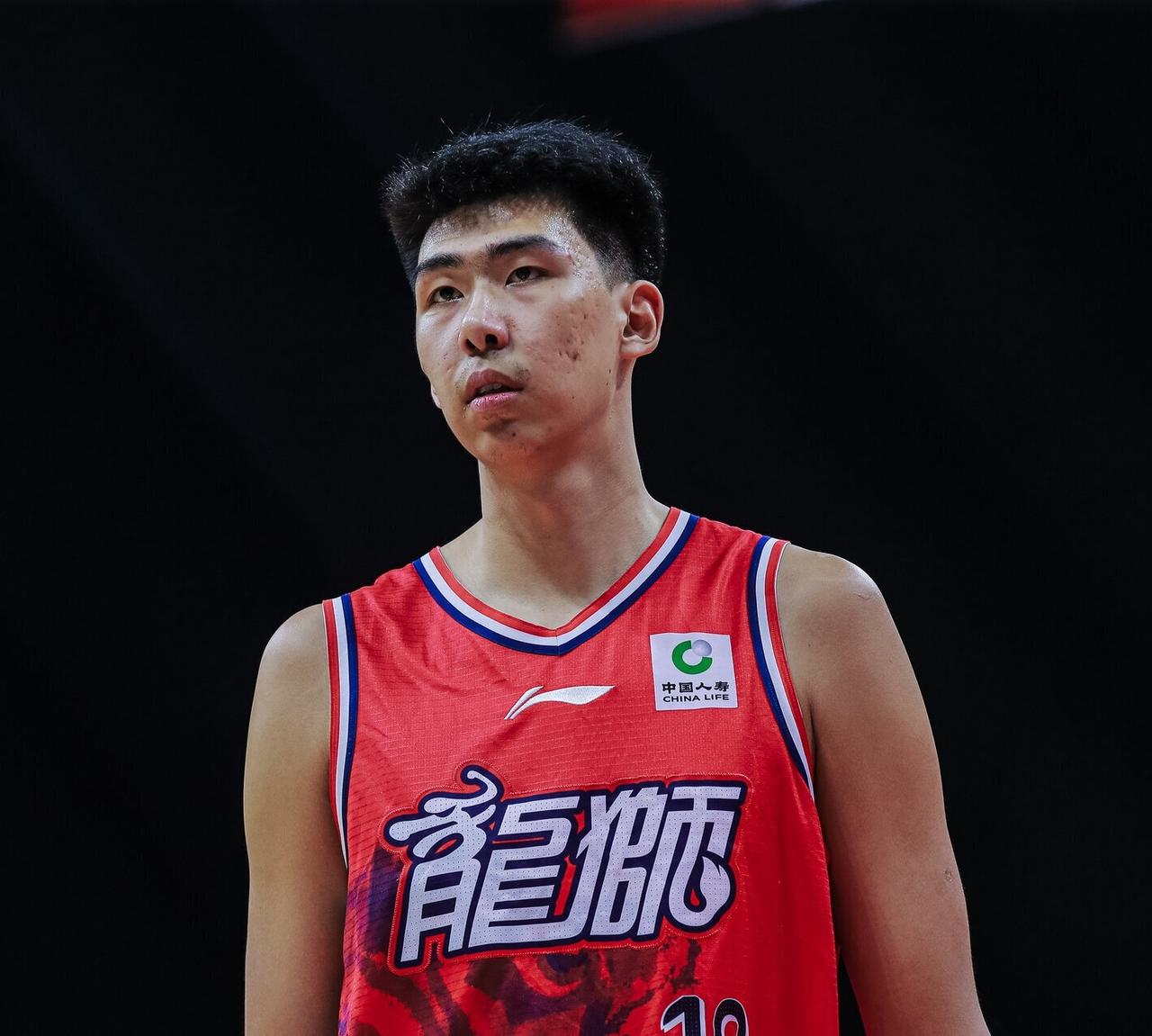 大家发现没，4月28日晚19点35分，CBA季后赛广东男篮主场迎战广州男篮，本场