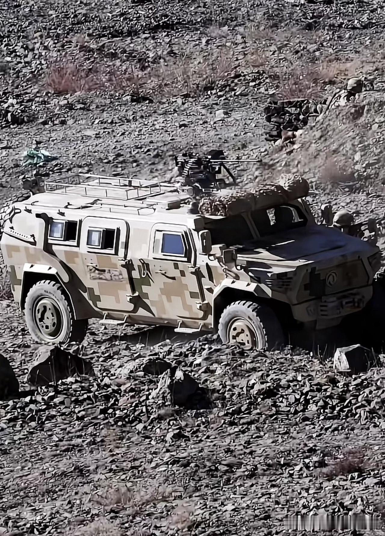 中国军号官泄：我西藏军区所属轻型高机动合成旅山地步兵班，在高原山地作战中，又有了