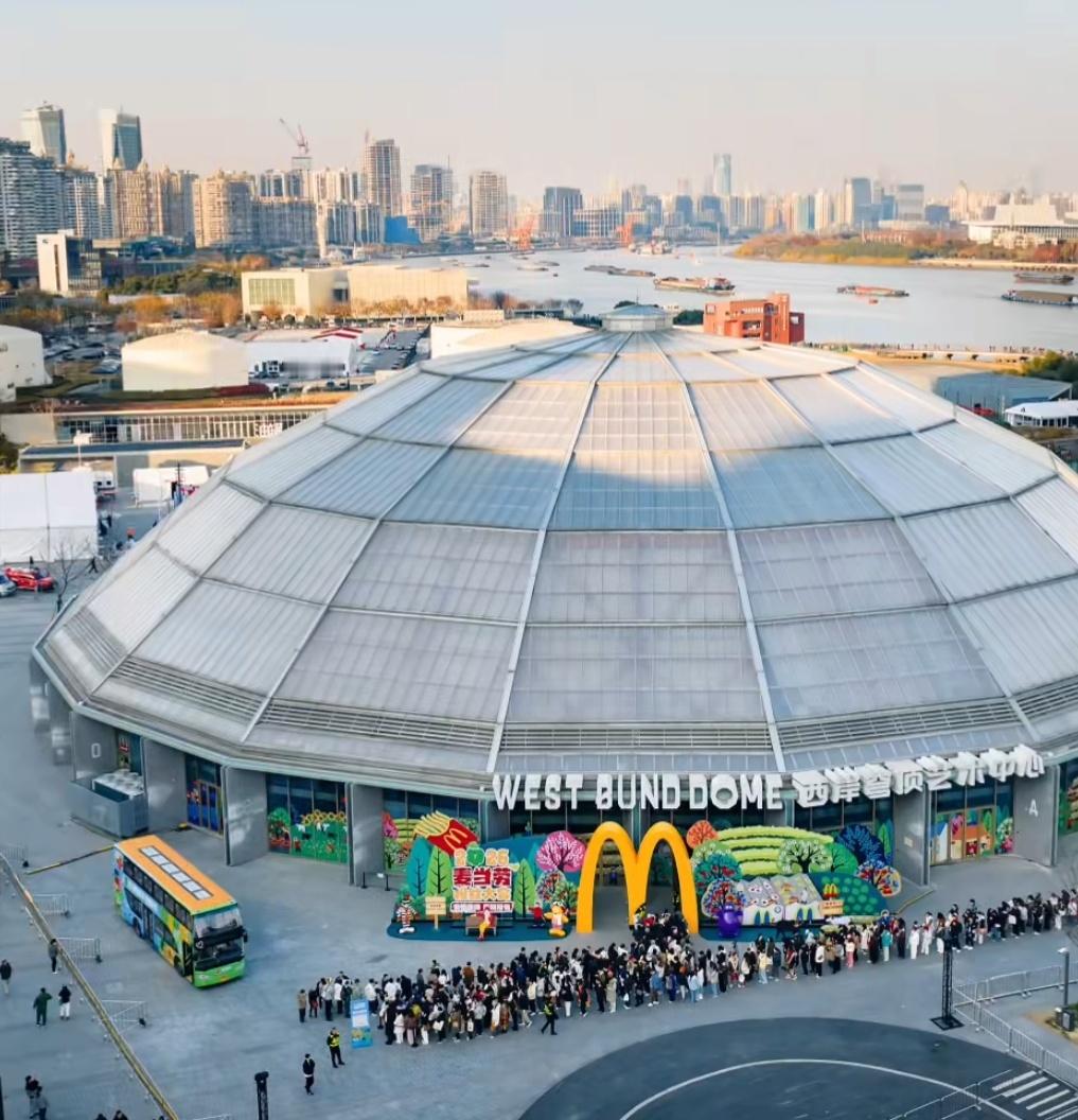 给麦当劳种土豆的人找到了我们每天吃的东西，原来背后藏着这么长的路。一颗土豆要长三