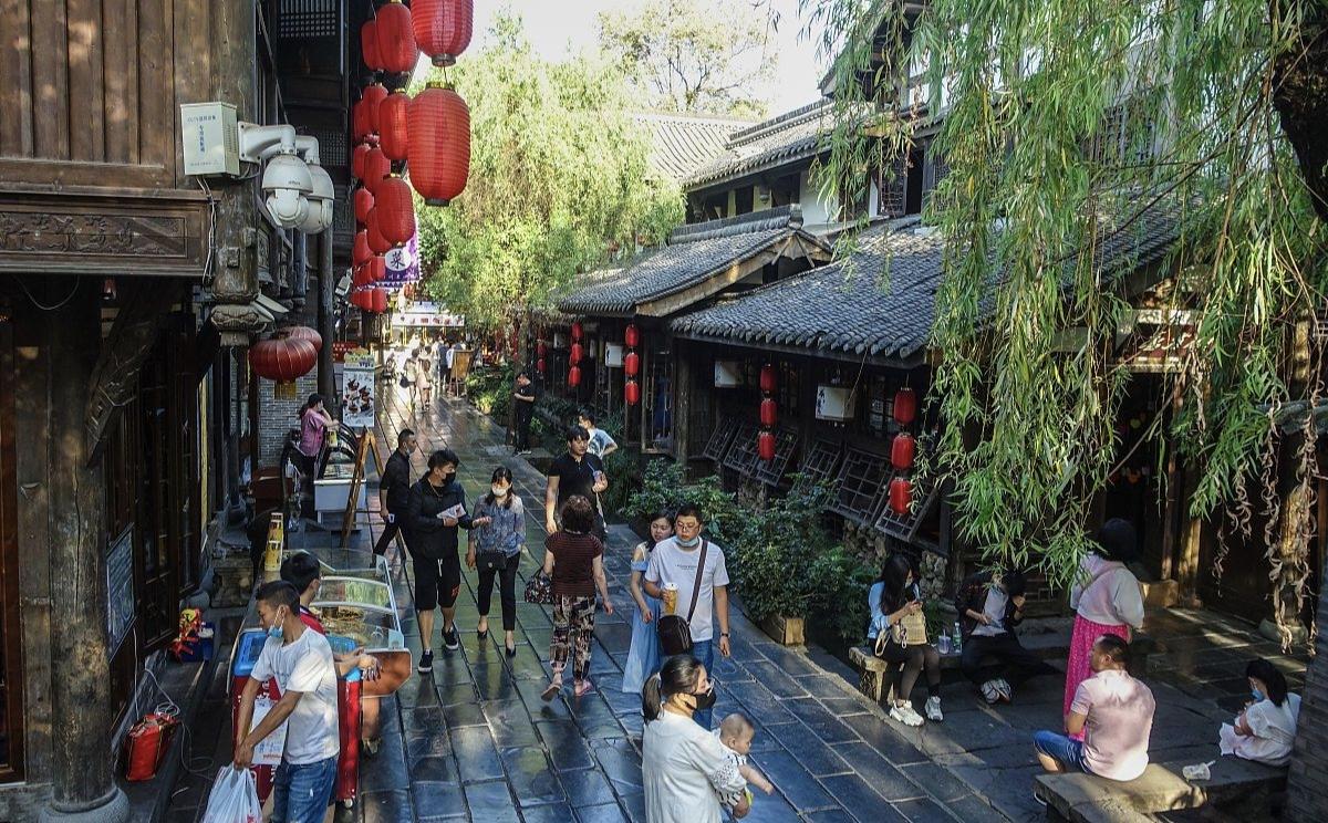 我是北京人，去了一趟成都，有4件事不吐不快
 
长期在北京生活，早已习惯了快节奏