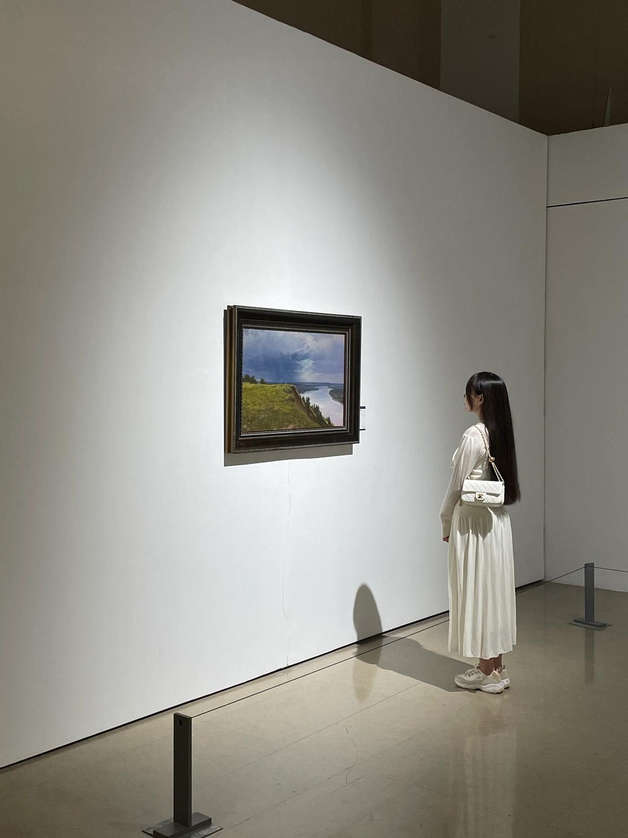    非紫罗兰艺术的终结，人们总喜欢这样形容印象派，但“紫色艺术”人们就可以这样