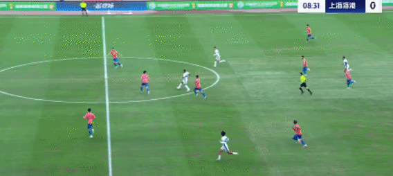 开场仅仅8分钟，山东泰山球门，就告失守！

目前，上海海港在中超争冠位置中，占据