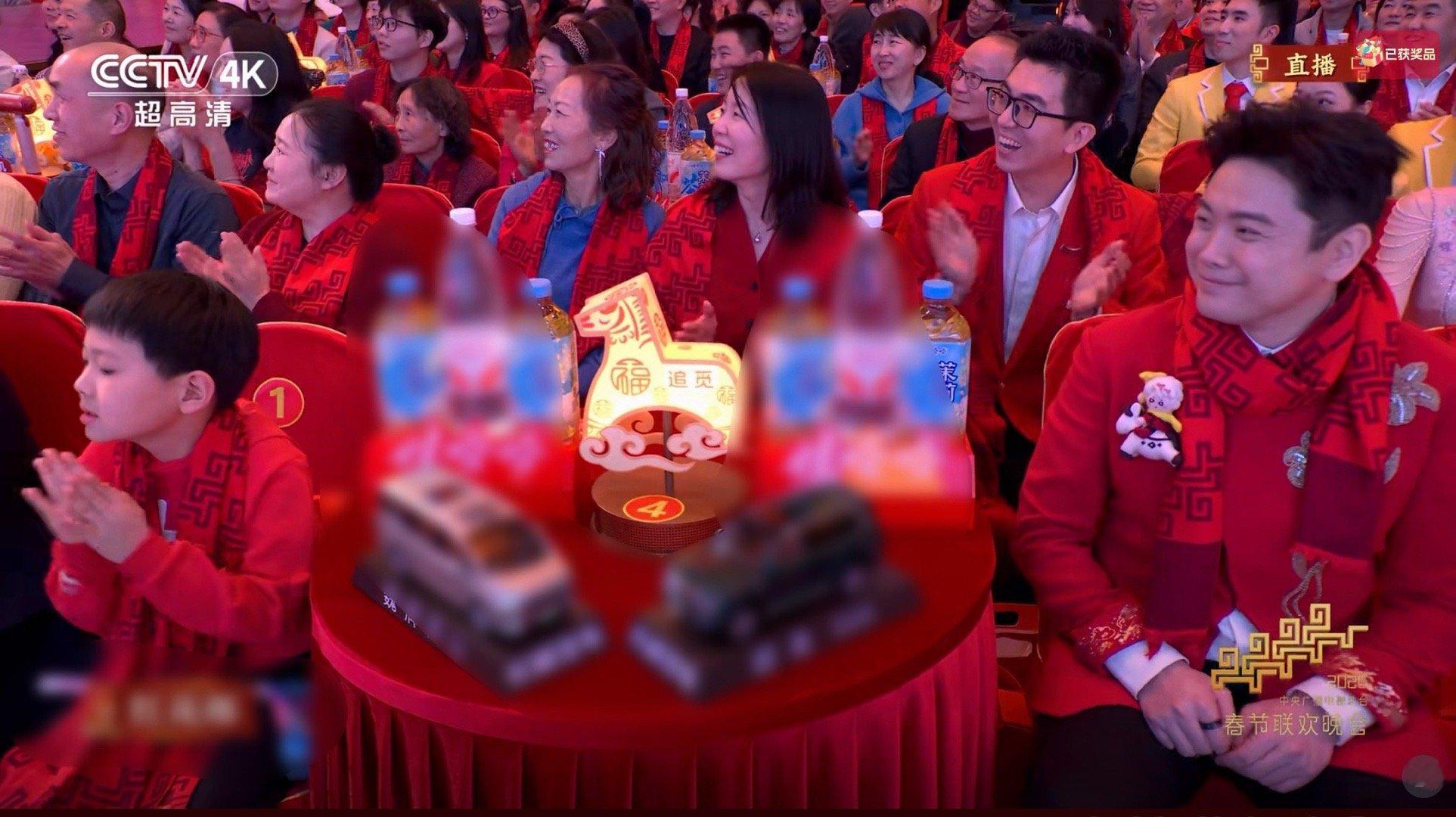 被春晚同款小马灯种草了被春晚同款小马灯狠狠拿捏！这款马灯满印福字，暖光氤氲超有年